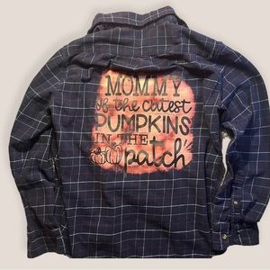Size extra large bleached flannel perfect for fall Mom Pumpkins